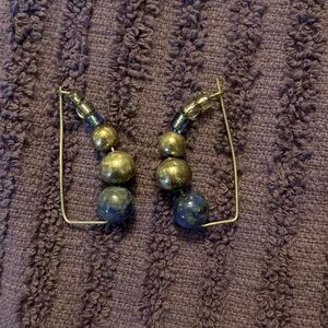 Silver earrings w/beads